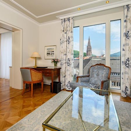 コロンビ ホテル フライブルク エクステリア 写真 A suite at the Hotel de la Ville