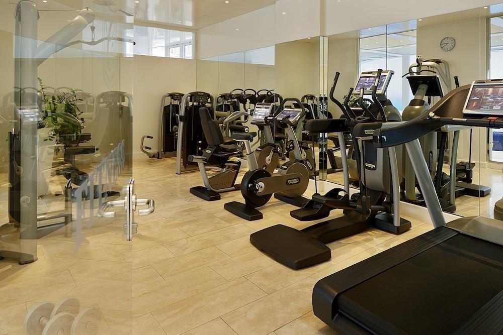 コロンビ ホテル フライブルク エクステリア 写真 A gym in a hotel