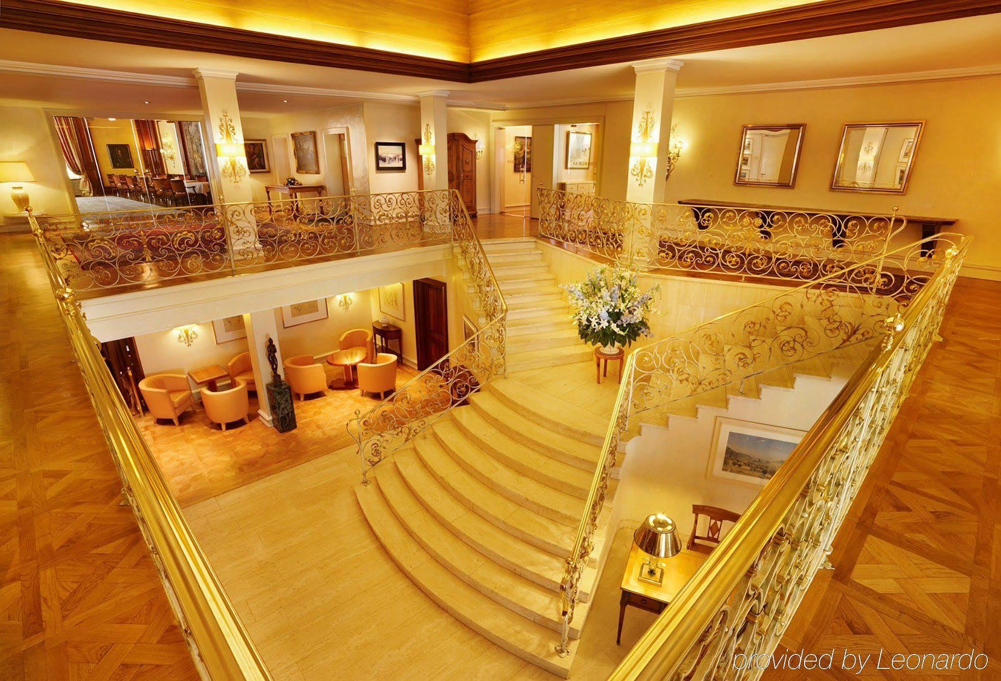 コロンビ ホテル フライブルク インテリア 写真 The lobby of the hotel