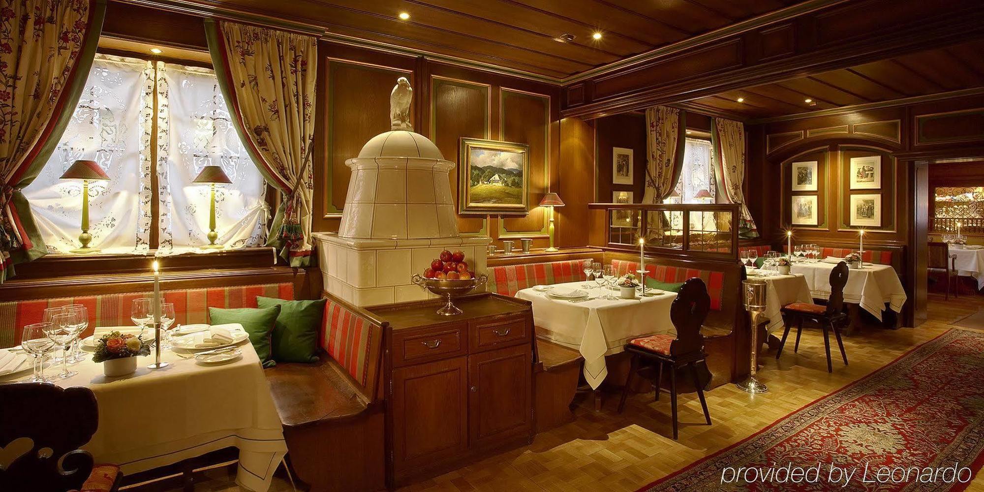 コロンビ ホテル フライブルク エクステリア 写真 The interior of the restaurant